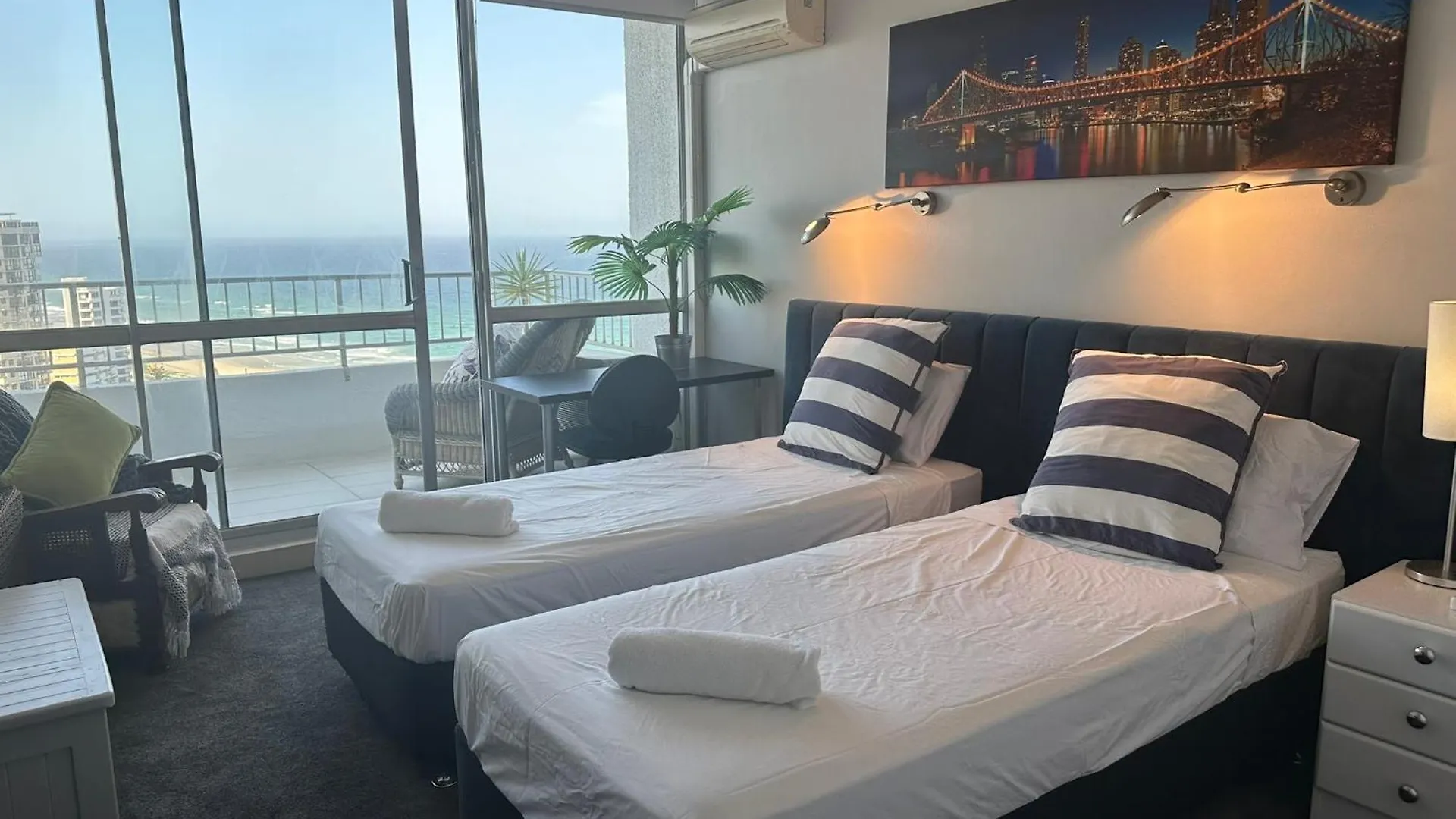 Golden Gate Resort 골드코스트 0*,